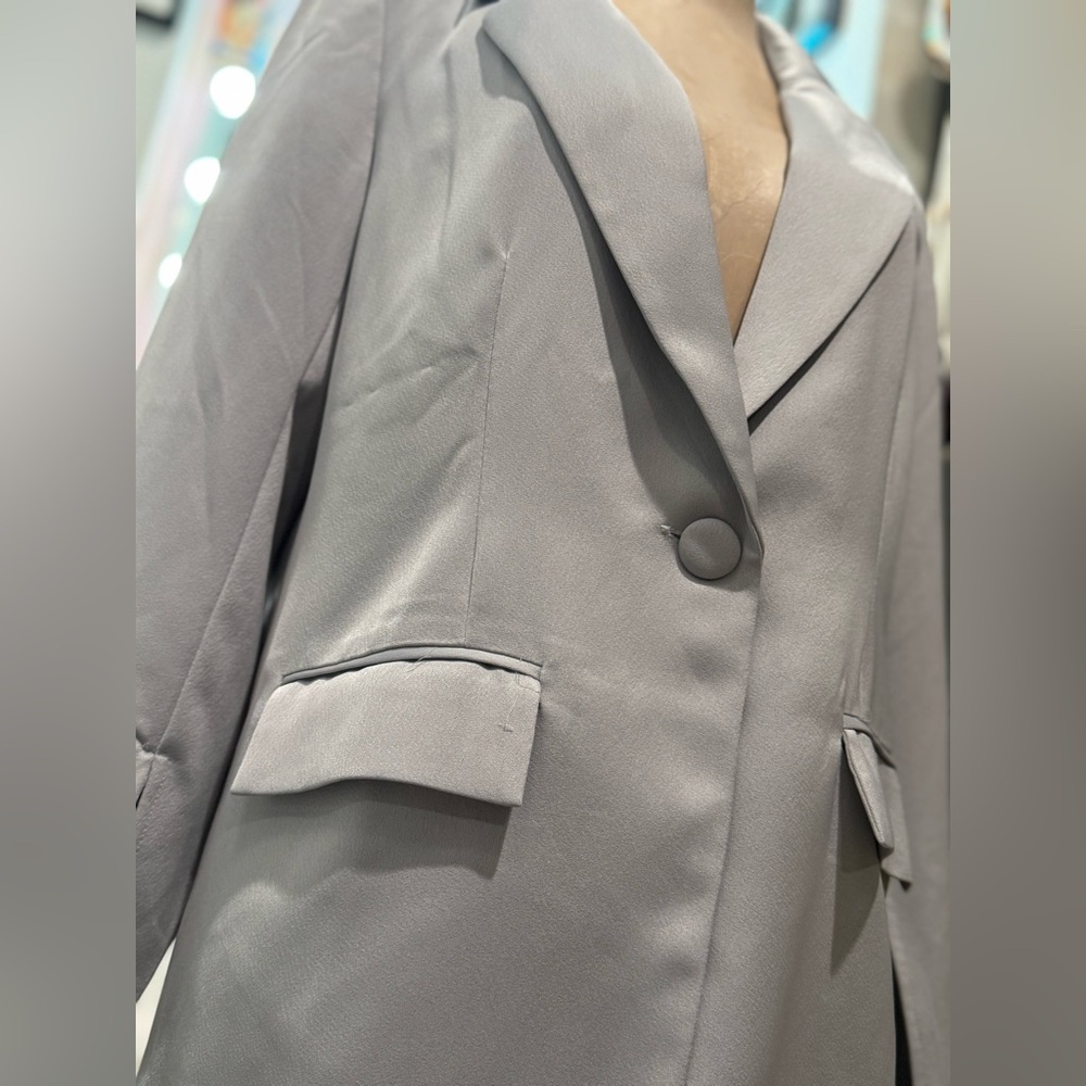 Sleek Gray Blazer | Modern Minimalist One-Button Jacket